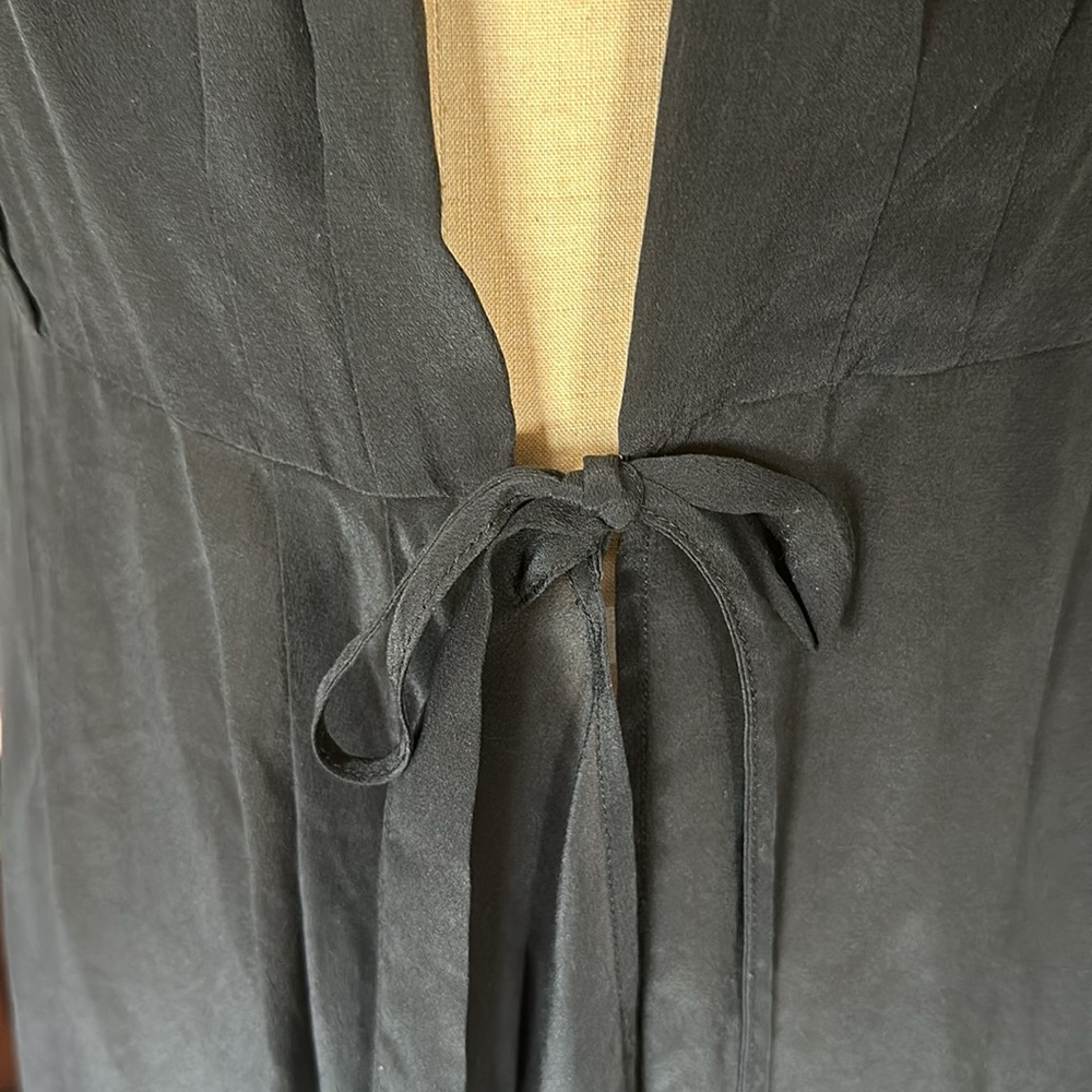 Black Silk Robe - Picture 3 of 6